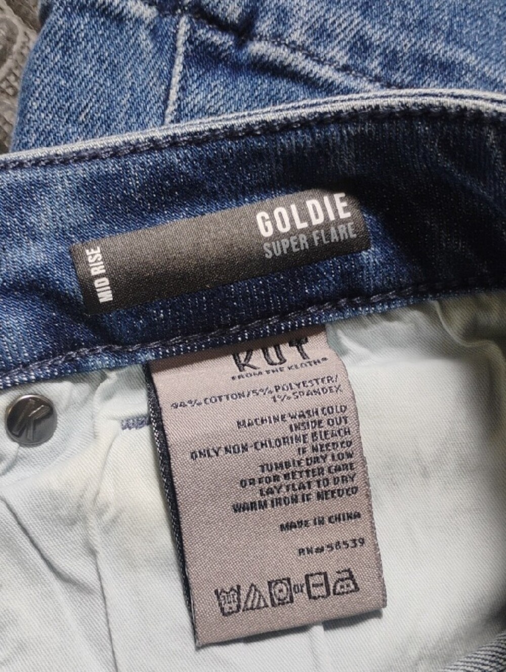 Kut from the Kloth Goldie Super Flare Jeans - Picture 8 of 9